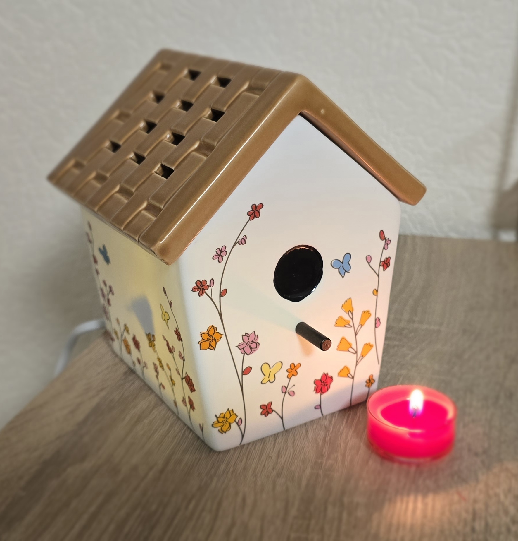 ScentGlow - Elektrische Duftlampe Vogelhäuschen